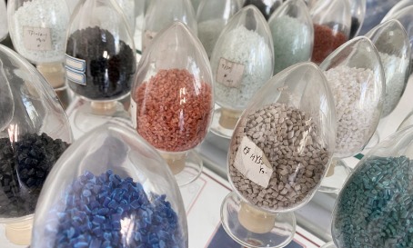 熱塑性增強(qiáng)塑料的收縮率有何特點(diǎn)？淺談熱塑性增強(qiáng)塑料的工藝特性和成型注意事項(xiàng)